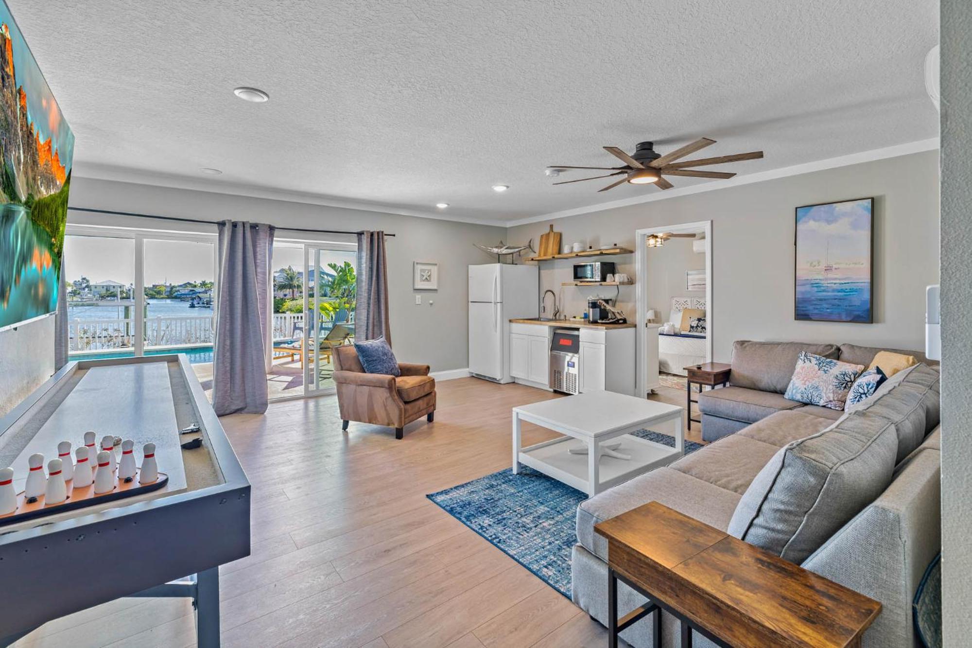 Hernando Beach 5 Bed3Bath Waterfront Pool Home With Full Gym, Office, And Heated Pool! מראה חיצוני תמונה